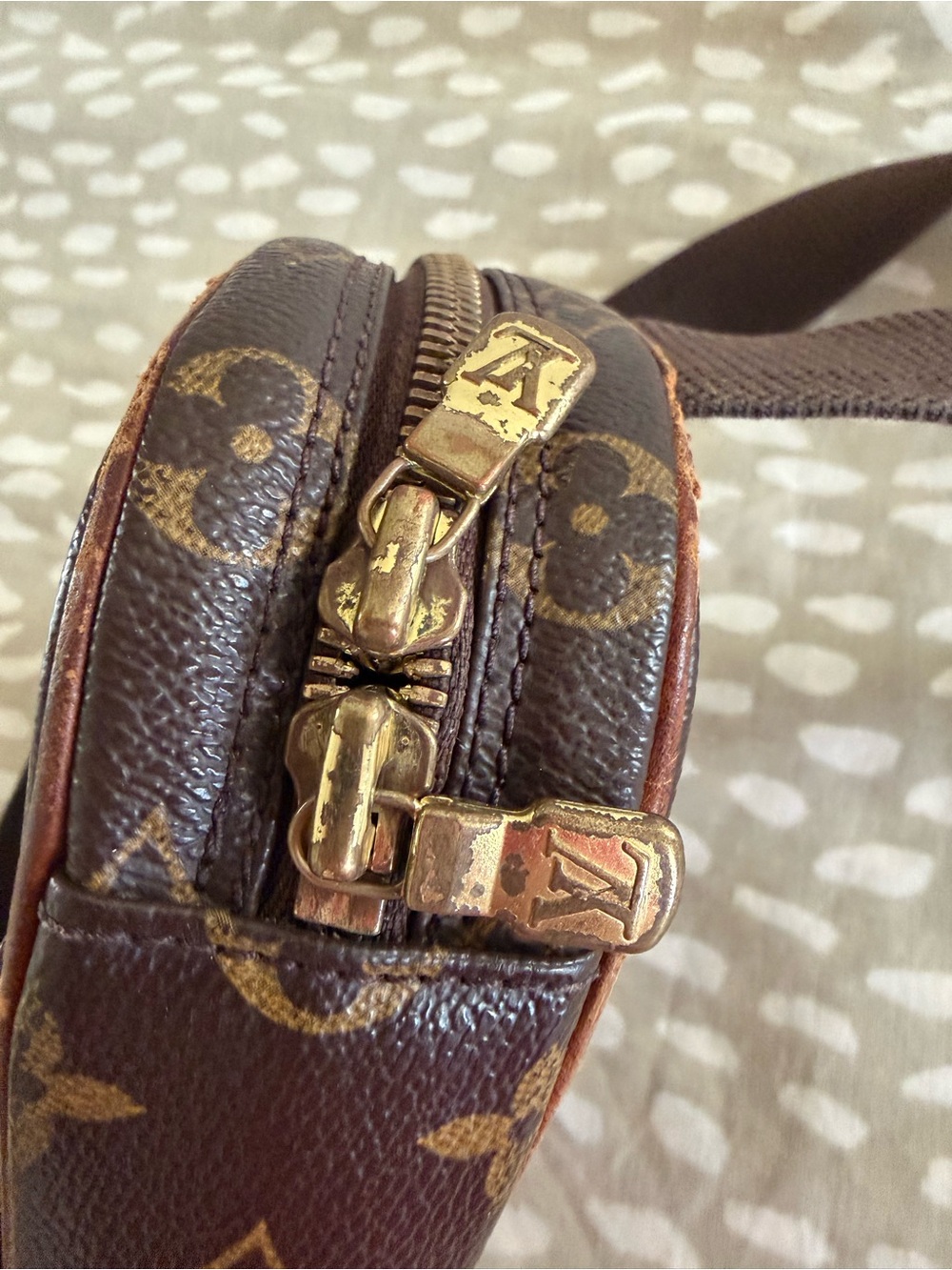 Louis Vuitton Brown Monogram Crossbody Sling Bag - Picture 3 of 9